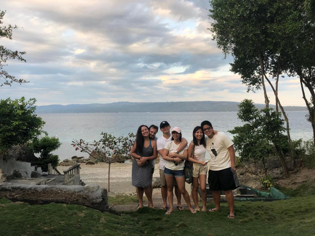 Wuthering Heights Bed & Breakfast By The Sea Dumaguete City Exterior foto