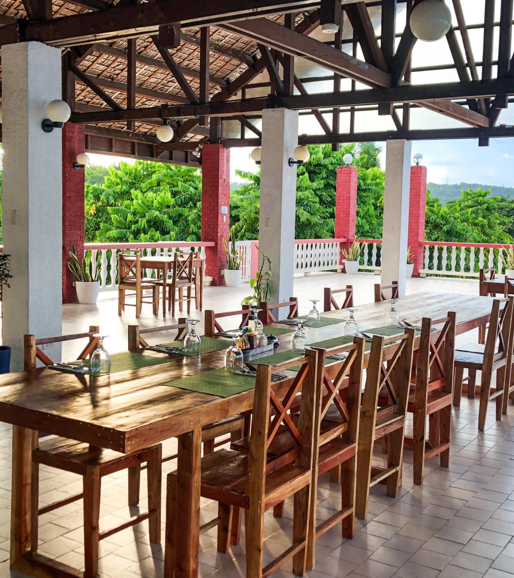 Wuthering Heights Bed & Breakfast By The Sea Dumaguete City Exterior foto