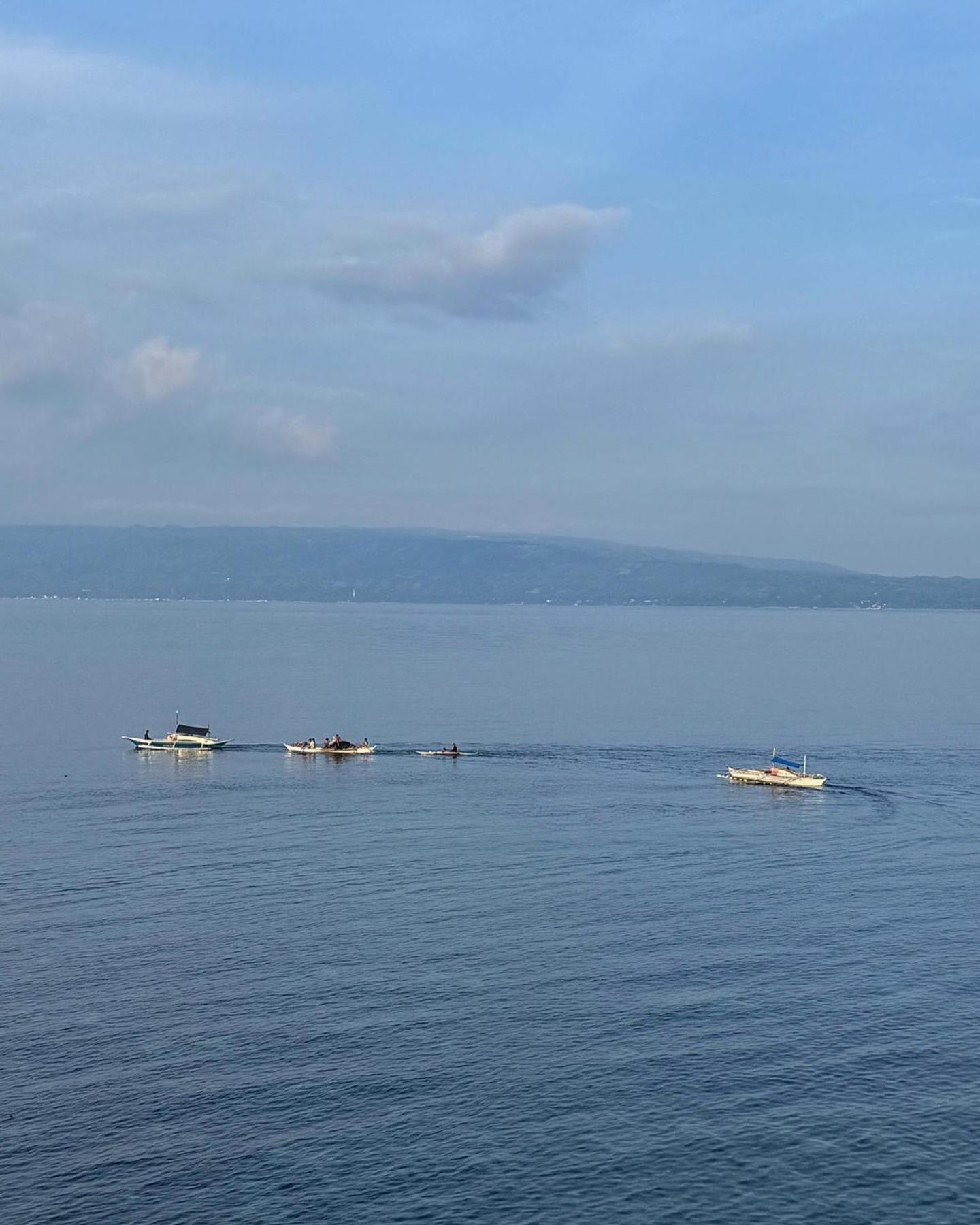 Wuthering Heights Bed & Breakfast By The Sea Dumaguete City Exterior foto
